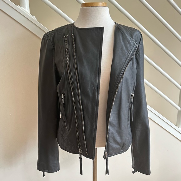 Joie Black Leather Short Round Neck Biker Asymmetric Zip Leather Jacket Sz Large - Picture 3 of 16